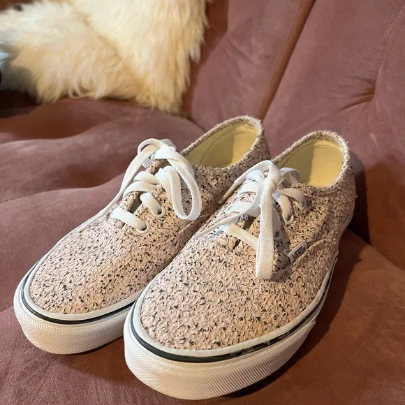 VANS Old Skool Pink Sweater Sneaker - Picture 4 of 6